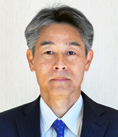 角田 哲史氏